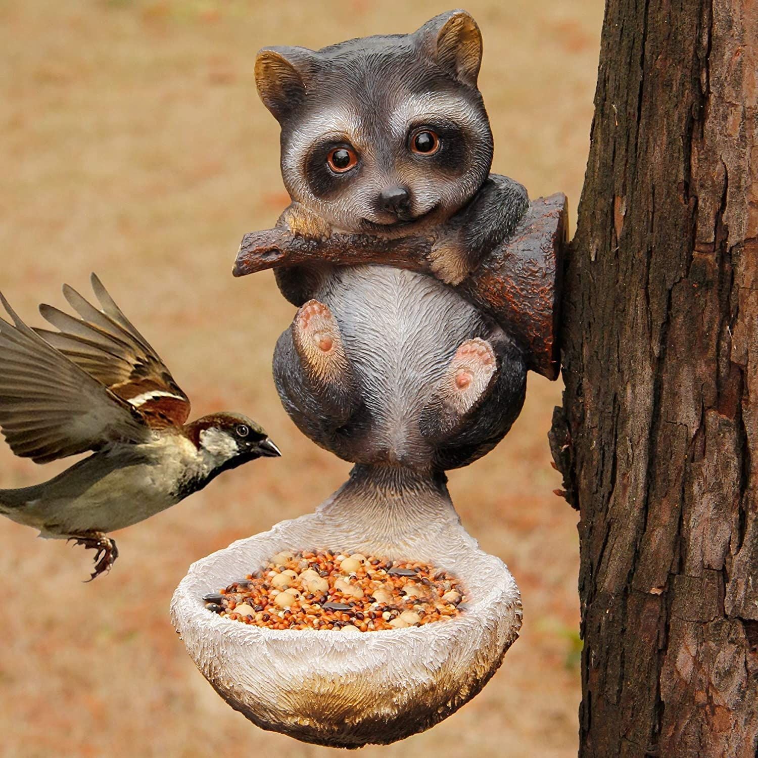 Cute Squirrel Bird Feeder For Garden Decoration - Xmaker