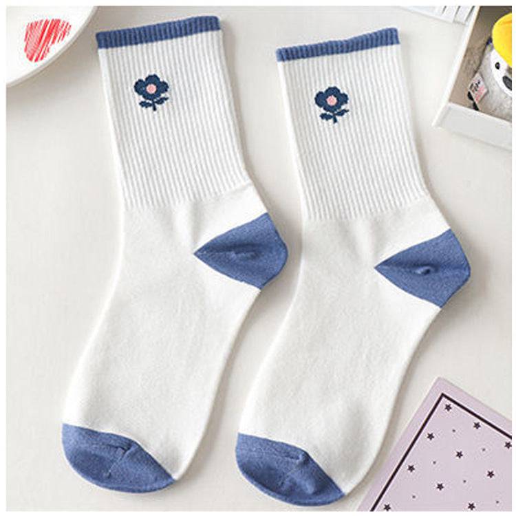 Women's Cute Cartoon Bear Thin Mid-calf Length Socks - Xmaker