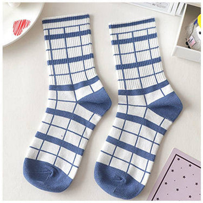 Women's Cute Cartoon Bear Thin Mid-calf Length Socks - Xmaker